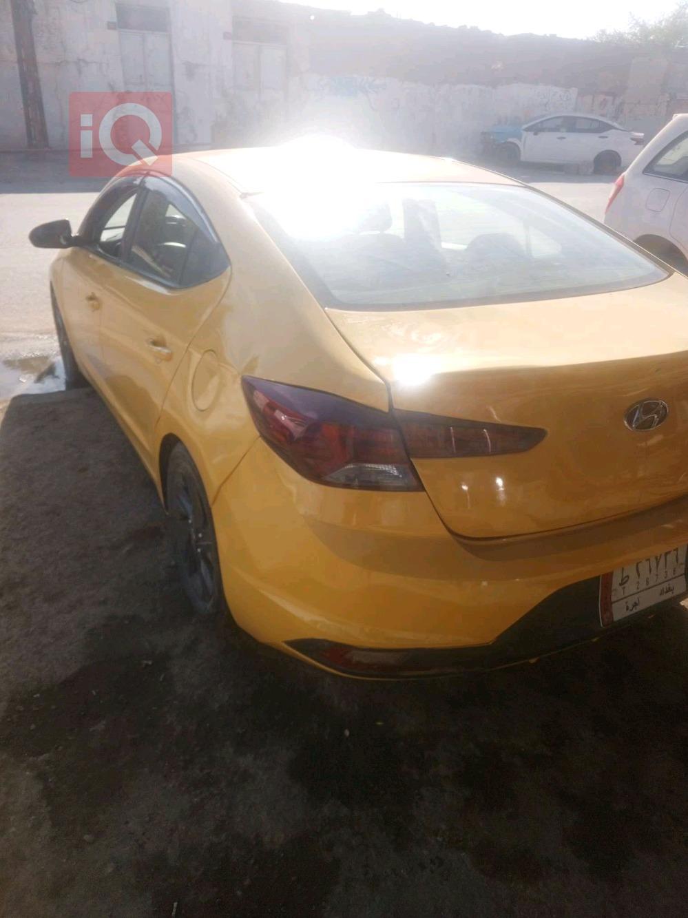هیوندای ئەلەنترا